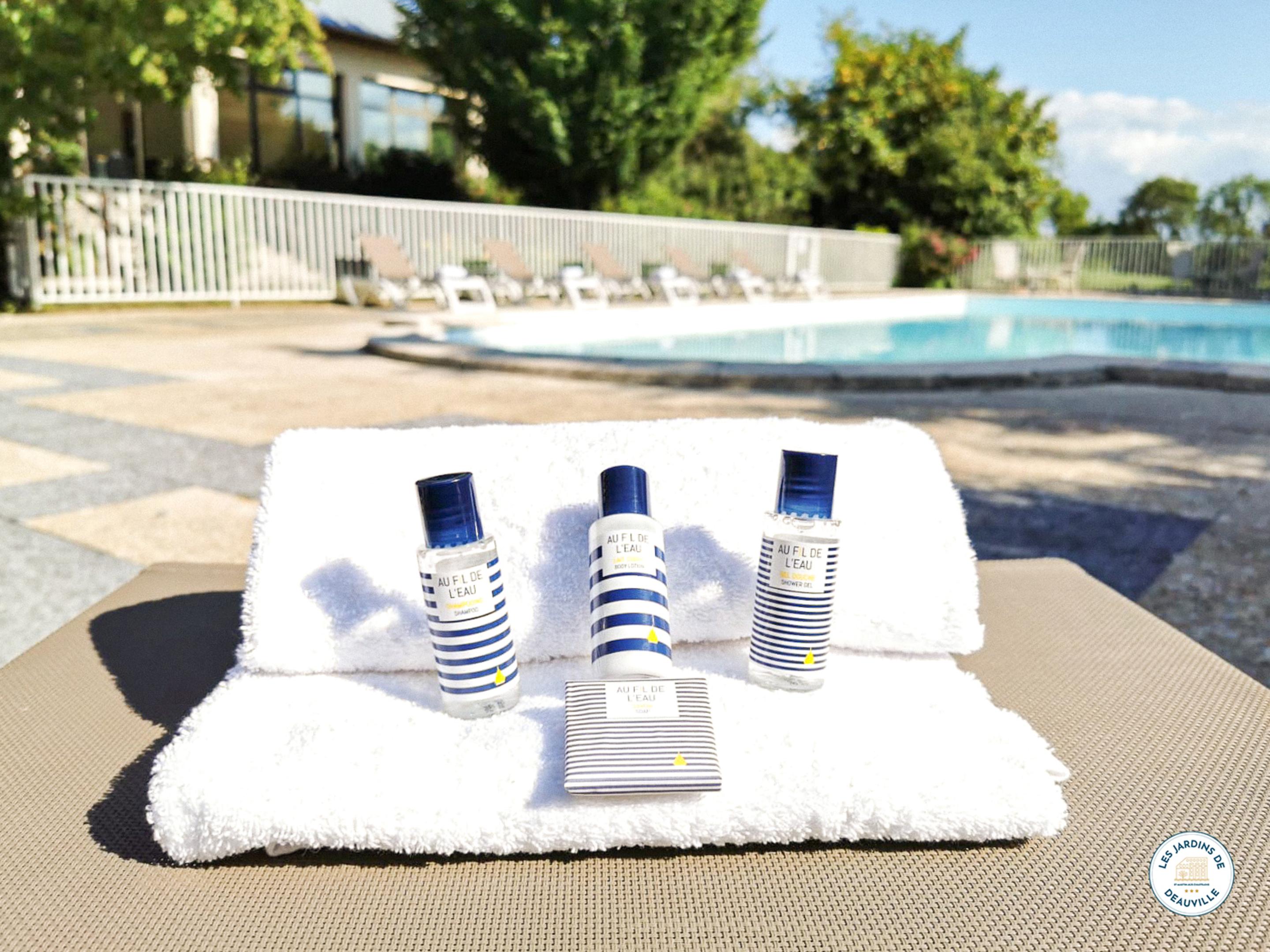 Hotel Les Jardins De Deauville Saint-Martin-aux-Chartrains Ngoại thất bức ảnh